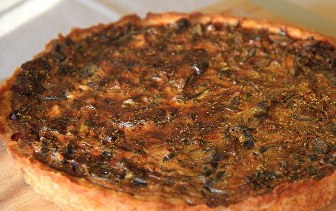 1. Stage. Mushroom Autumn Flavor Tart: Serve both warm and cold, good in every condition. Bon appetit.