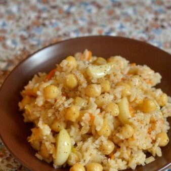 Вегетарианский плов с нутом