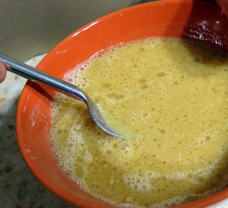 1. Этап. Горчичный соус для селедки: 6. Перемешиваем все до однородного состояния. Даем соусу постоять минут 15, а тем временем подготовьте сельдь.