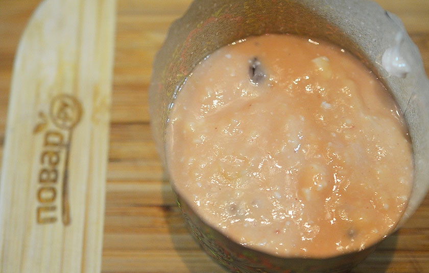 1. Этап. Пасхальный кулич Священный хлебец: 8. Заполните формы тестом на 1/3.