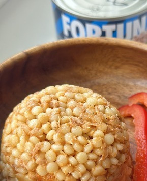 1. Этап. Птитим с FORTUNой: Затем выложить порционно. Блюдо можно подавать как горячий салат или закуску на праздничный стол или в будни. Дети очень любят тунец с птитим в таком исполнении! Пробуйте!