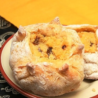 1. Этап. Корзинки с пшенной кашей: Выкладываем корзинки на противень, смазанный маслом, и выпекаем 15-20 минут при 180 градусах. Готово!