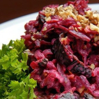 Свекла с черносливом