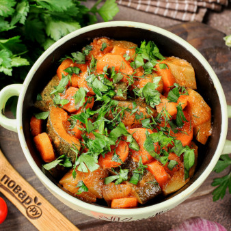 Рагу из кабачков и моркови