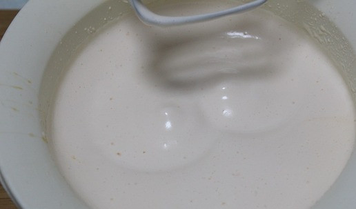 1. Этап. Шоколадный торт Для тебя: Взбить в пышную пену. приблизительно, обычным миксером 5-7 минут