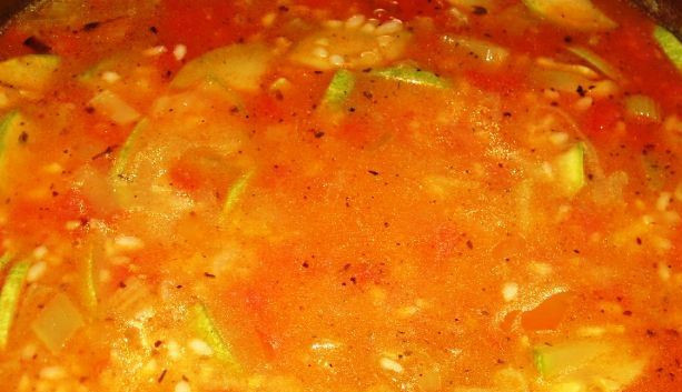 1. Этап. Ризотто с сыром Пармезан: Перед добавлением последней порции бульона вкидываем к рису -тушеные овощи, перемешиваем. Тушим до готовности, огонь - медленный.