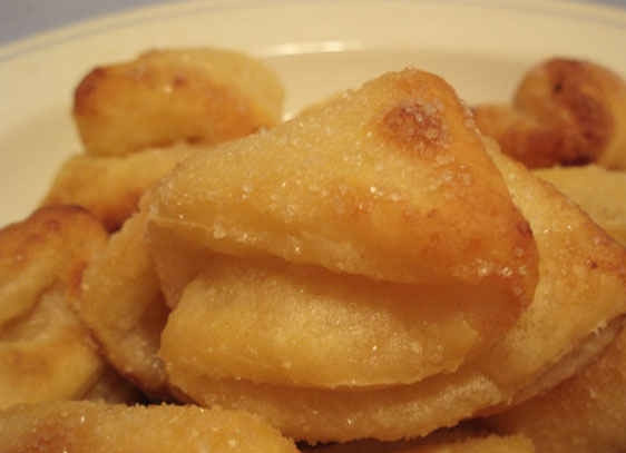 1. Этап. Творожные ушки: 5. Выпекаем в разогретом до 200 градусов духовом шкафу 15-20 минут, до появления румяной корочки. Приятного аппетита!