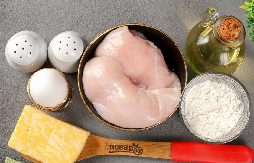 1. Этап. Куриные отбивные с сыром: Подготовьте все ингредиенты.