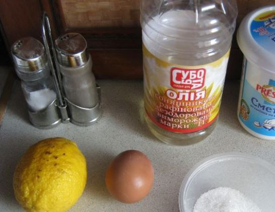 1. Этап. Заправка к салату: Приготовьте все необходимые продукты для приготовления заправки.