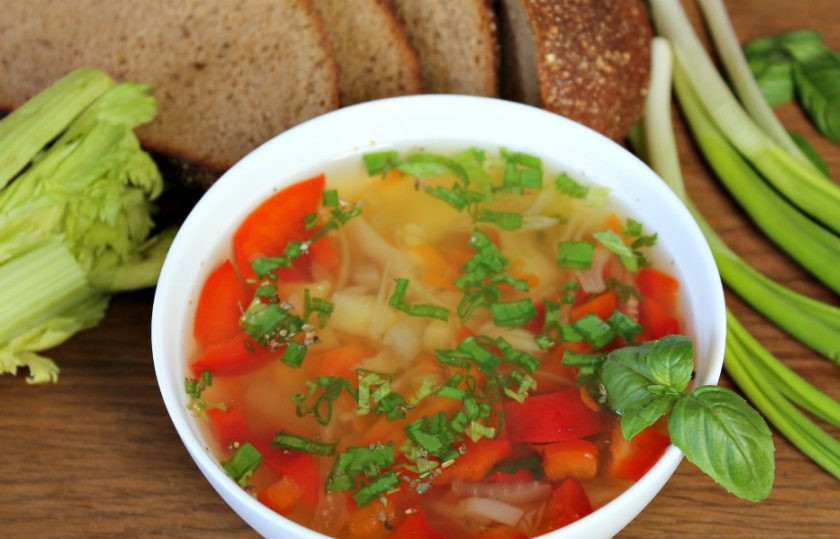 1. Этап. Овощной суп для диабетиков: Овощной суп для диабетиков готов. Посыпаем зеленым луком или петрушкой. Подаем с кусочком ржаного хлеба. Приятного аппетита!