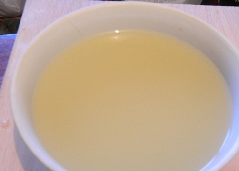 1. Этап. Бидай коже: Когда отвар полностью остынет, процеживаем его.