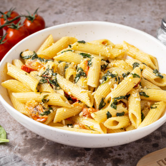 Пенне со шпинатом