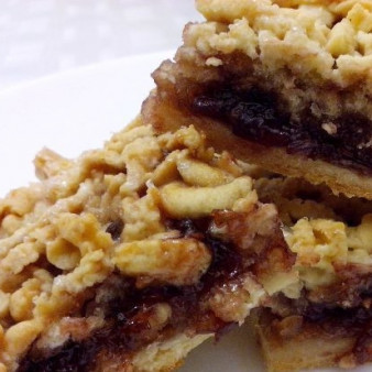 Печенье с вареньем и крошкой