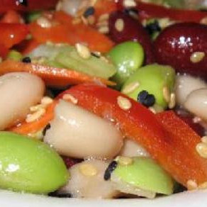 Тройной бобовый салат