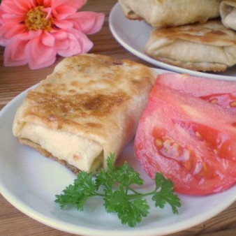 Жареный лаваш с начинкой