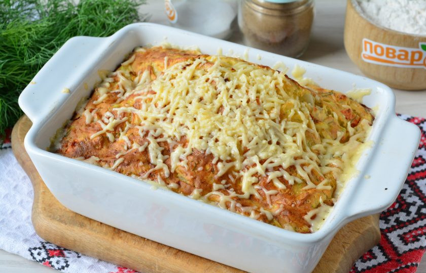 1. Этап. Овощной пирог из кабачков: Выпекайте пирог 35-40 минут при температуре 180-190 градусов, в конце за 5 минут до готовности присыпьте тертым сыром.