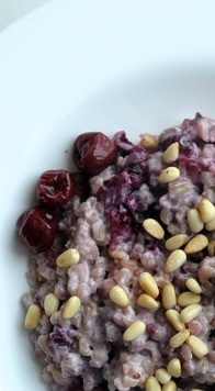 1. Этап. Каша из булгура с ягодами: Нежный, приятный, ореховый вкус каши вам обязательно понравится!