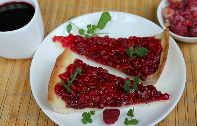 1. Этап. Песочный пирог с малиной: Песочный пирог с малиной готов. Угощайтесь!