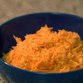 Морковка с чесноком