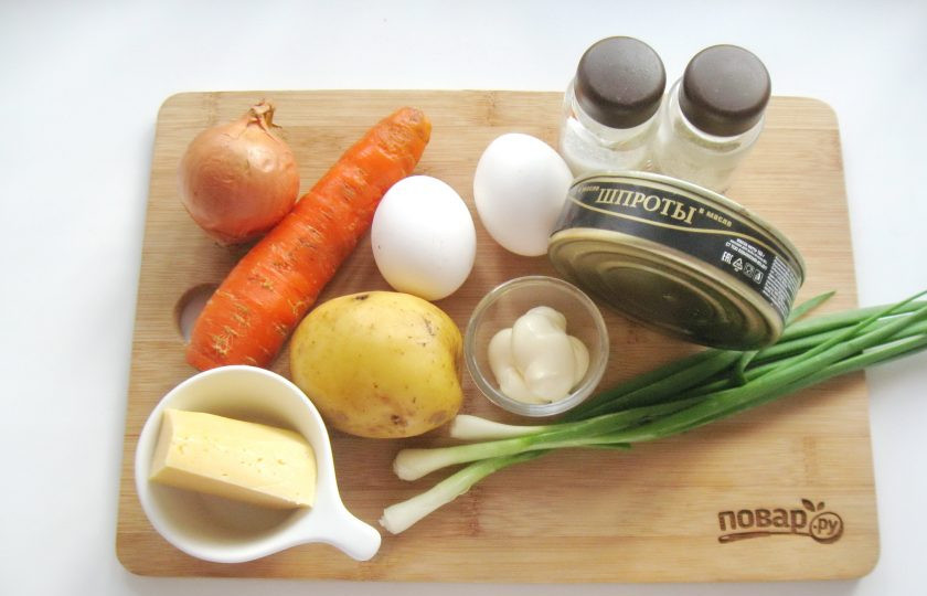 1. Этап. Салат Рыбки в пруду со шпротами: Подготовьте ингредиенты для приготовления салата.