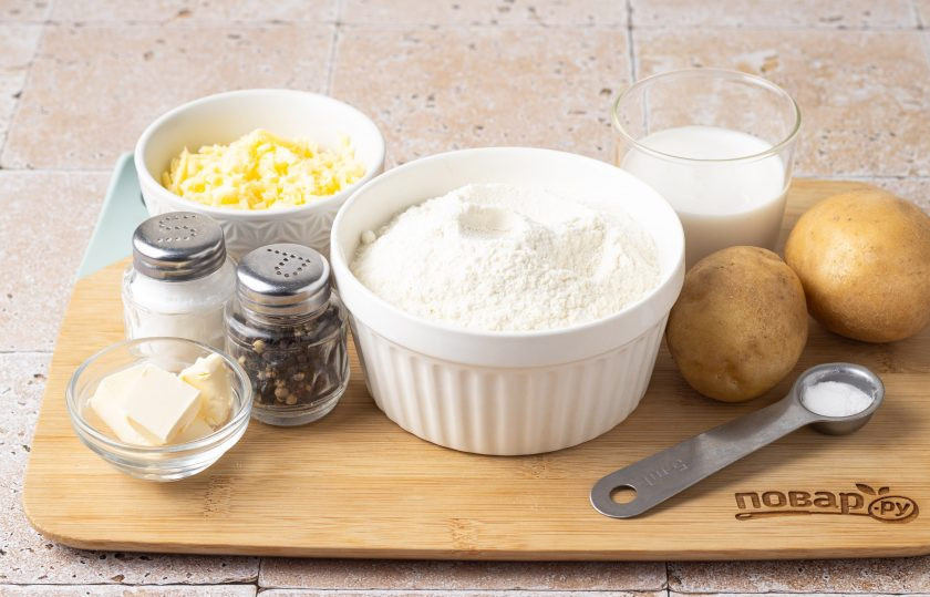 1. Этап. Чуду с картошкой и сыром: Подготовьте все ингредиенты.