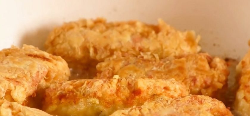 1. Этап. Куриные рулетики на сковороде: 4. При необходимости подержите немного под крышкой. Приятного аппетита!