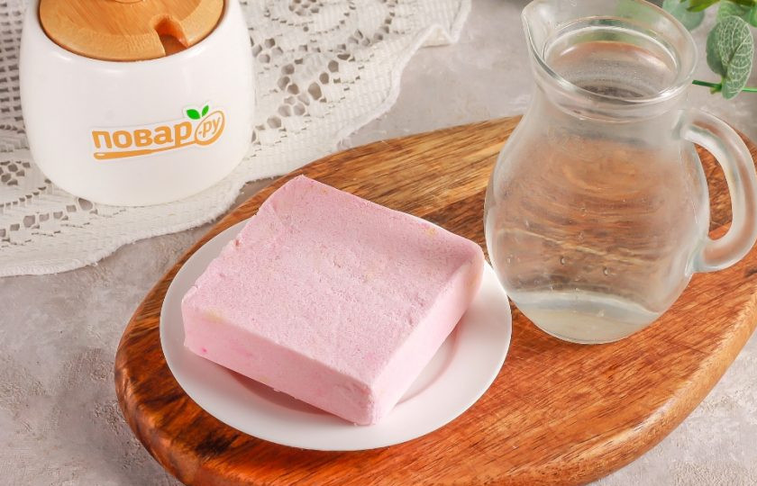 1. Этап. Кисель из концентрата: Подготовьте брикет киселя и воду. Норму жидкости используйте согласно норме, написанной на упаковке концентрата.