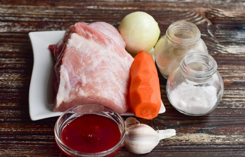 1. Этап. Буженина по-немецки: Подготовьте ингредиенты.