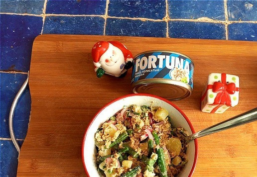 1. Этап. Салат с тунцом и стручковой фасолью: Салат готов.