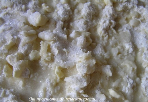 1. Этап. Мясной пирог с рисом, луком, яблоками: Добавьте вино.