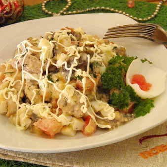Салат Новогодний с курицей