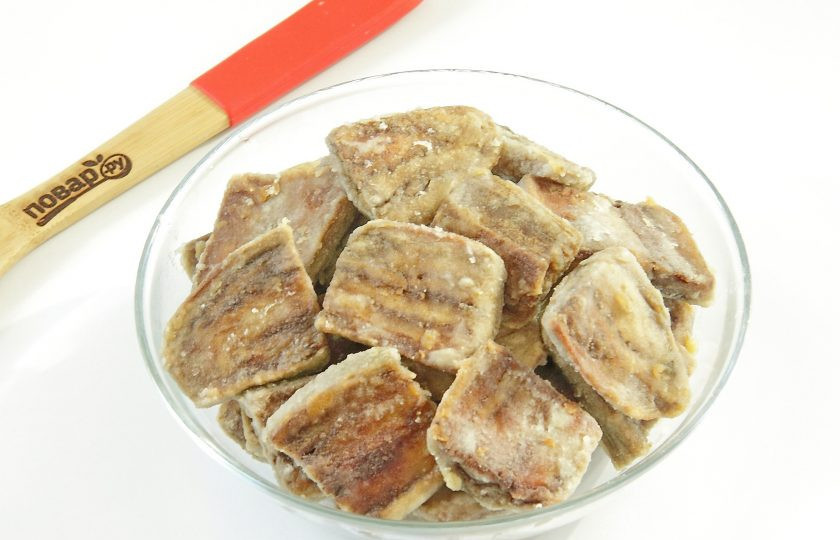 1. Этап. Баклажаны с мясом и овощами: Обжарьте с двух сторон на сковороде.