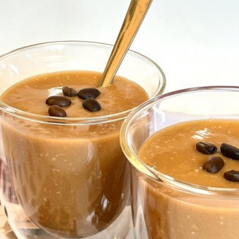 Кофейный смузи с хурмой