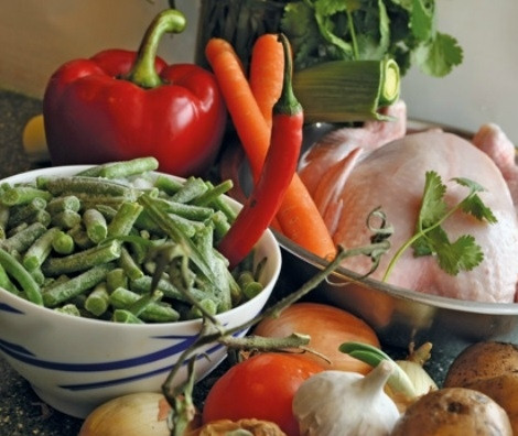 1. Этап. Бозартма из курицы: 1. Вот такой большой и яркий набор ингредиентов мы будем использовать для приготовления бозартмы из курицы.