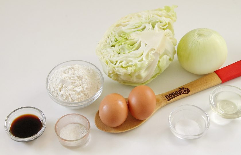 1. Этап. Капустные шницели с луковыми шкварками: Подготовьте все ингредиенты.