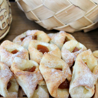 Творожное печенье с фруктами