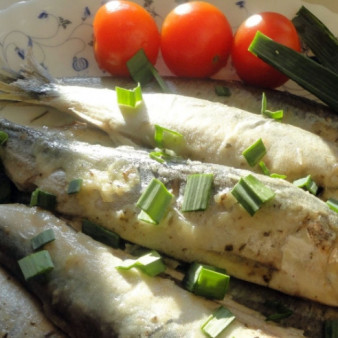 Салака в духовке (простой и оригинальный рецепт)