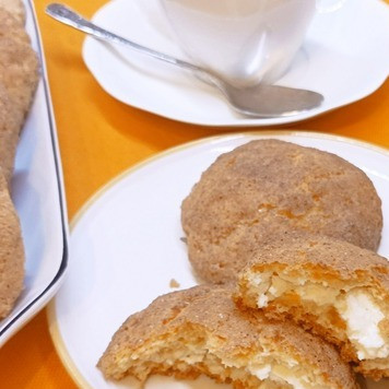 1. Этап. Тыквенное печенье с начинкой: Нежное внутри и хрустящей сахарной корочкой снаружи.