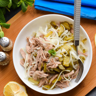 Салат из говядины с огурцом