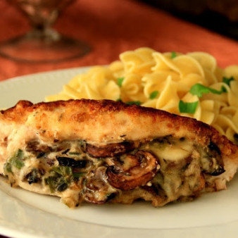 Грудинка фаршированная