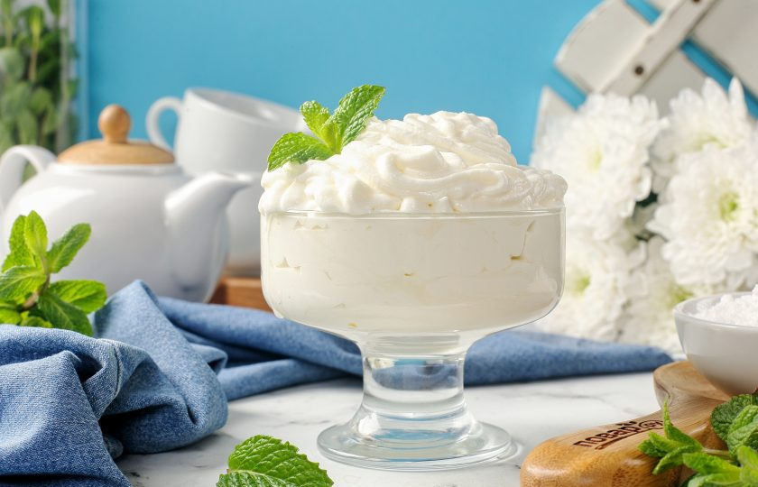 1. Этап. Крем для торта из сливок 33 процента: Крем для торта из сливок 33 процента готов!