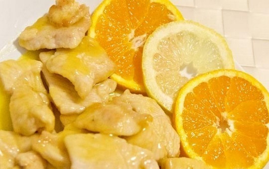 1. Этап. Простой рецепт индейки: Готовьте блюдо при слабом кипении еще несколько минут, до тех пор, пока соус не станет похож по консистенции на густую сметану. Блюдо готово. Приятного аппетита!