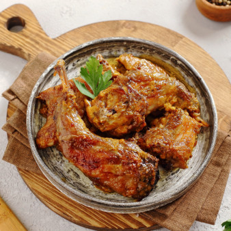 Кролик в майонезе в духовке