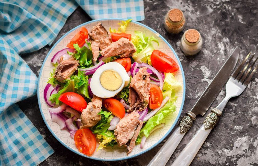 1. Этап. Салат с тунцом и черри: Приятного аппетита!