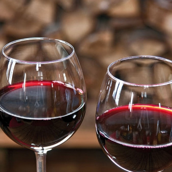 Вино из черной рябины в домашних условиях