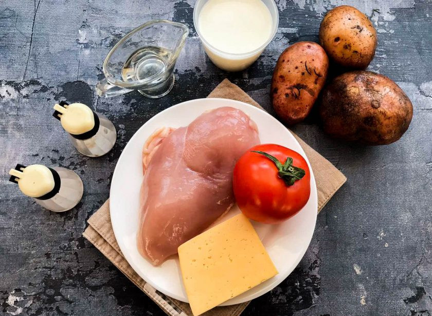 1. Этап. Запеканка с курицей и помидорами: Подготовьте все необходимые ингредиенты.