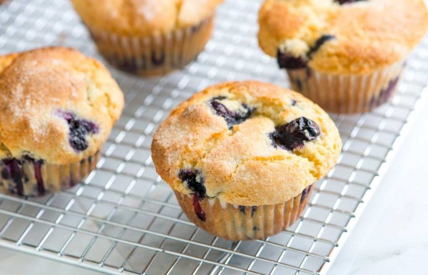 1. Этап. Кексы простые: Выпекайте в разогретой духовке от 15 до 20 минут (до сухой спички). Приятного аппетита!