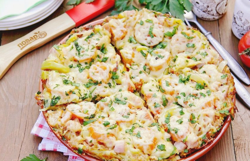 1. Этап. Картофельная запеканка на сковороде: Нарежьте запеканку на порции и подайте к столу. Приятного аппетита!