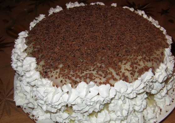 1. Этап. Тортик Mинутка: И сделать узор из взбитых сливок по бокам.