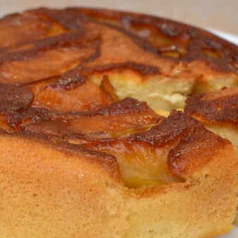 Традиционная Шарлотка с яблочком